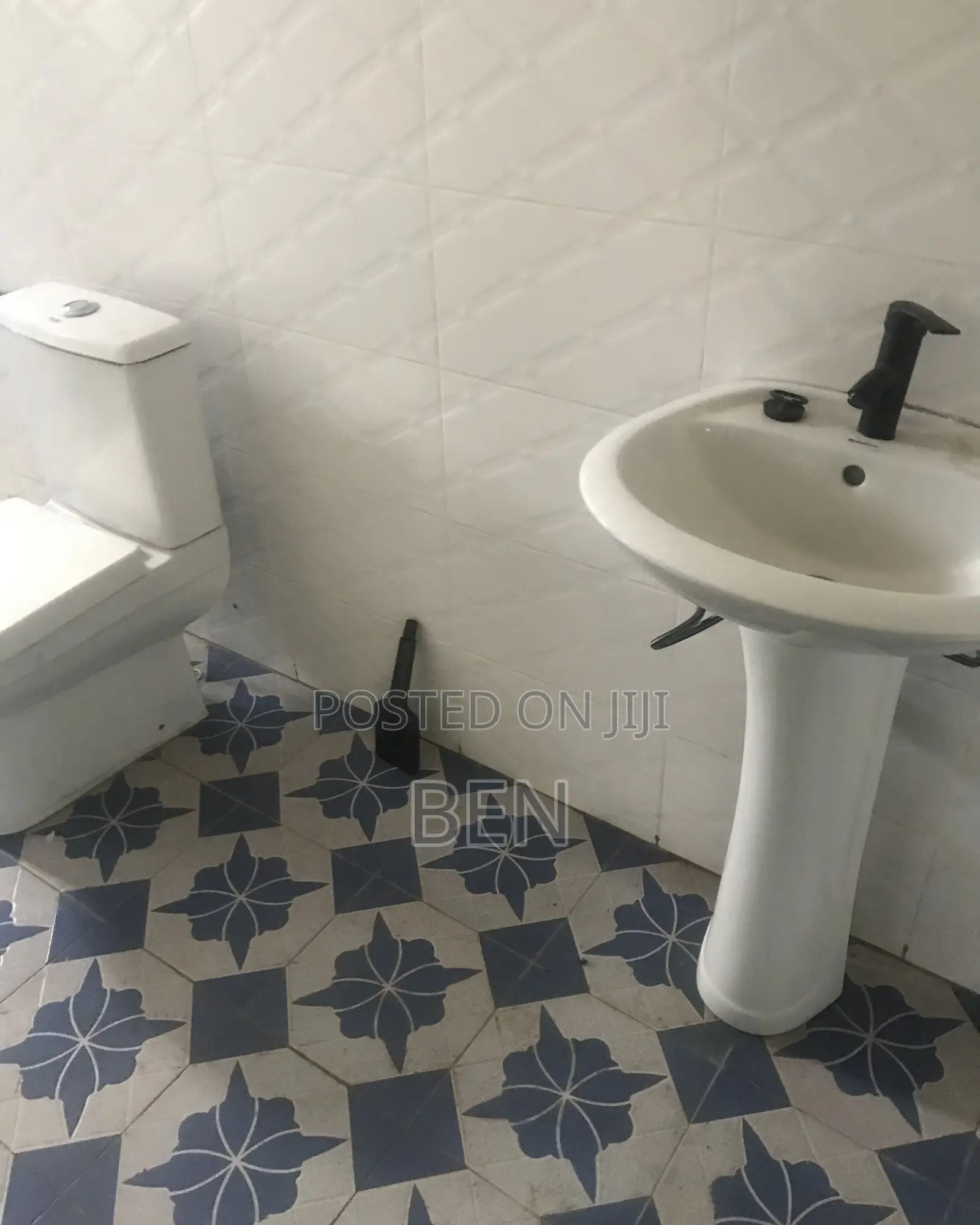 2bdrm Apartment in Nii Boi Town Lapaz, Las Palmas Area for rent