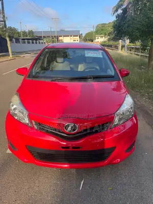 Toyota Vitz 2014 Red