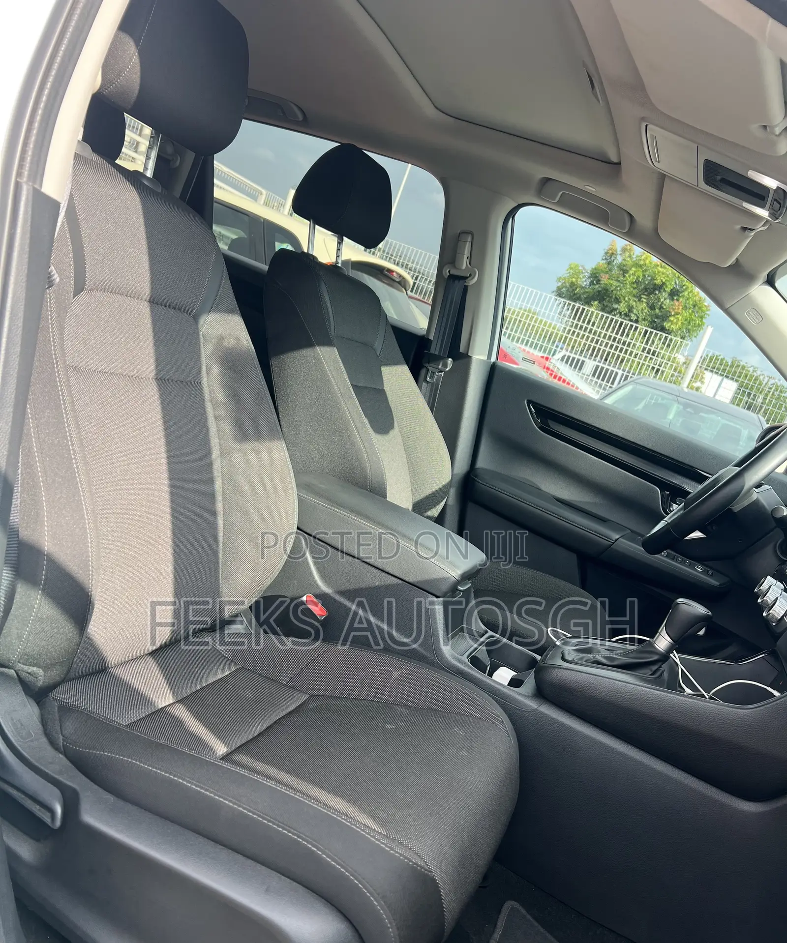 Honda CR-V 2025 White