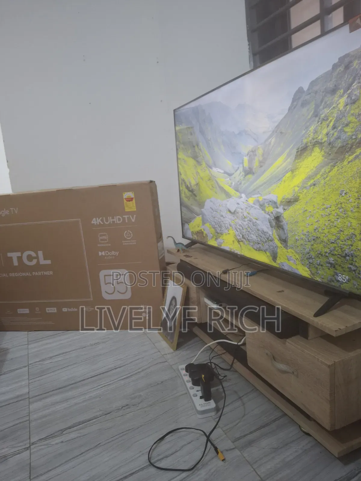Super Clean TCL 55" UHD Smart Google TV(Model 55P635)
