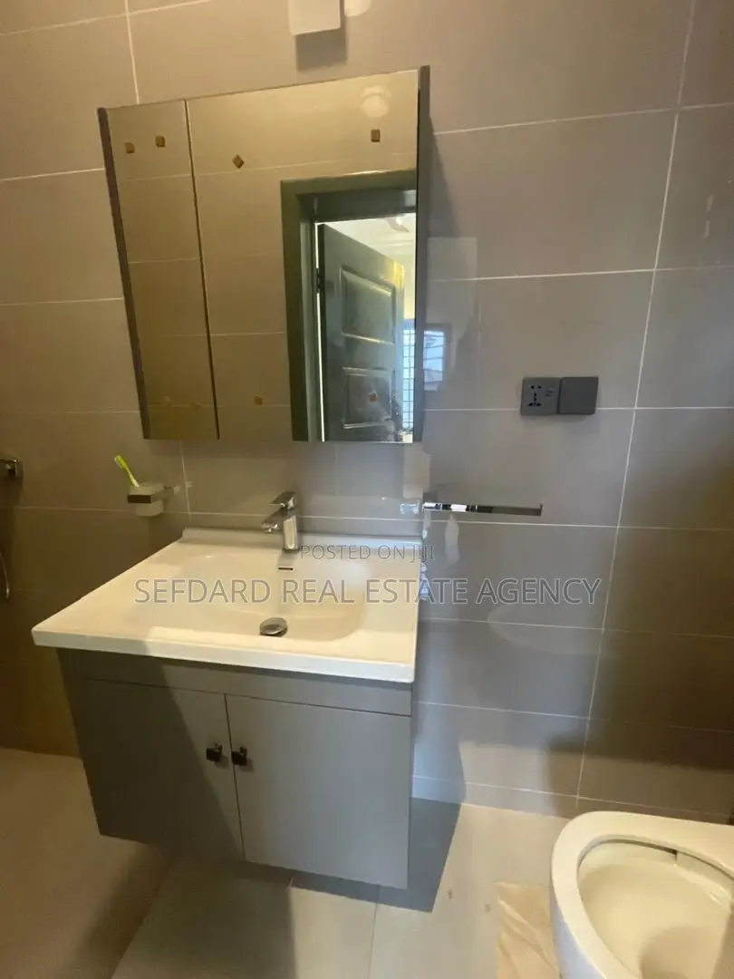4bdrm House in Sefdard Properties, Agbogba for rent