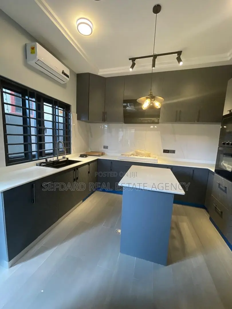4bdrm House in Sefdard Properties, Agbogba for rent