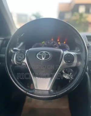 Toyota Camry SE Sport 4dr Sedan (2.5L 4cyl 6A) 2014 Gray