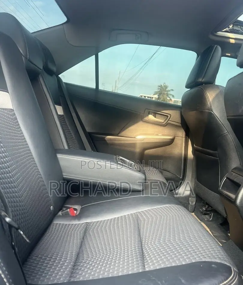 Toyota Camry SE Sport 4dr Sedan (2.5L 4cyl 6A) 2014 Gray