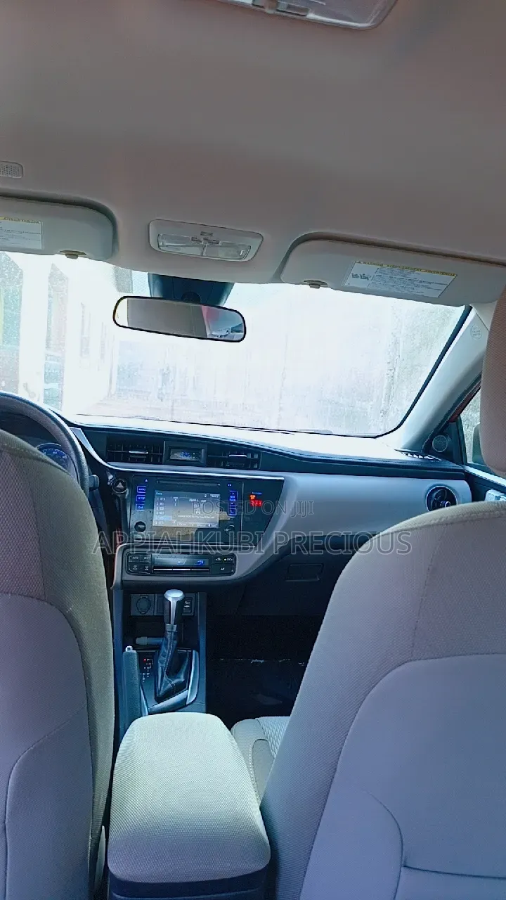 Toyota Corolla SE (1.8L 4cyl 2A) 2019 Red