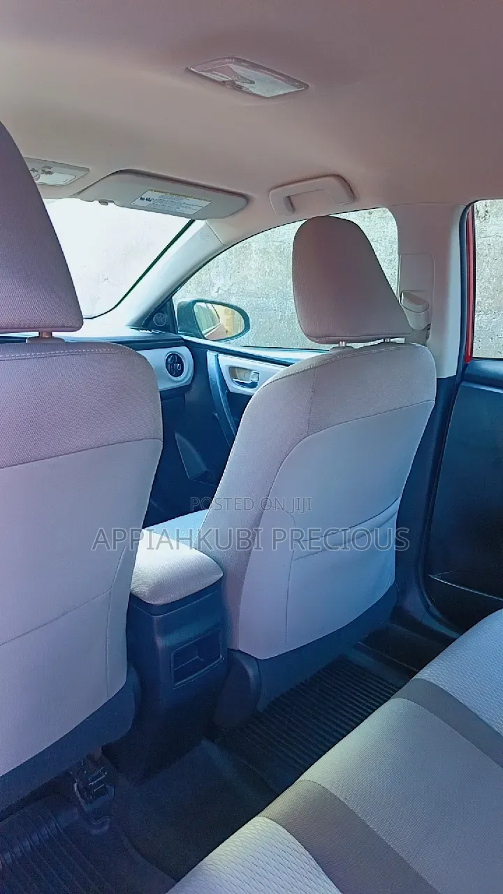 Toyota Corolla SE (1.8L 4cyl 2A) 2019 Red
