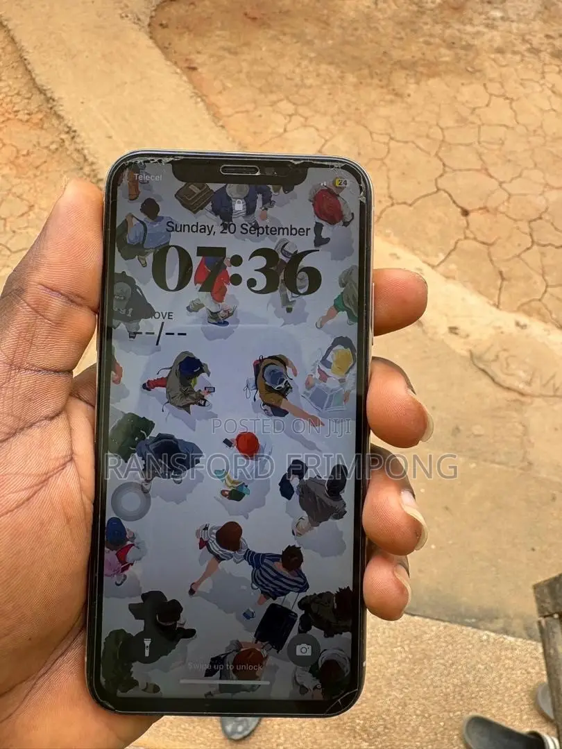 Apple iPhone X 64 GB White
