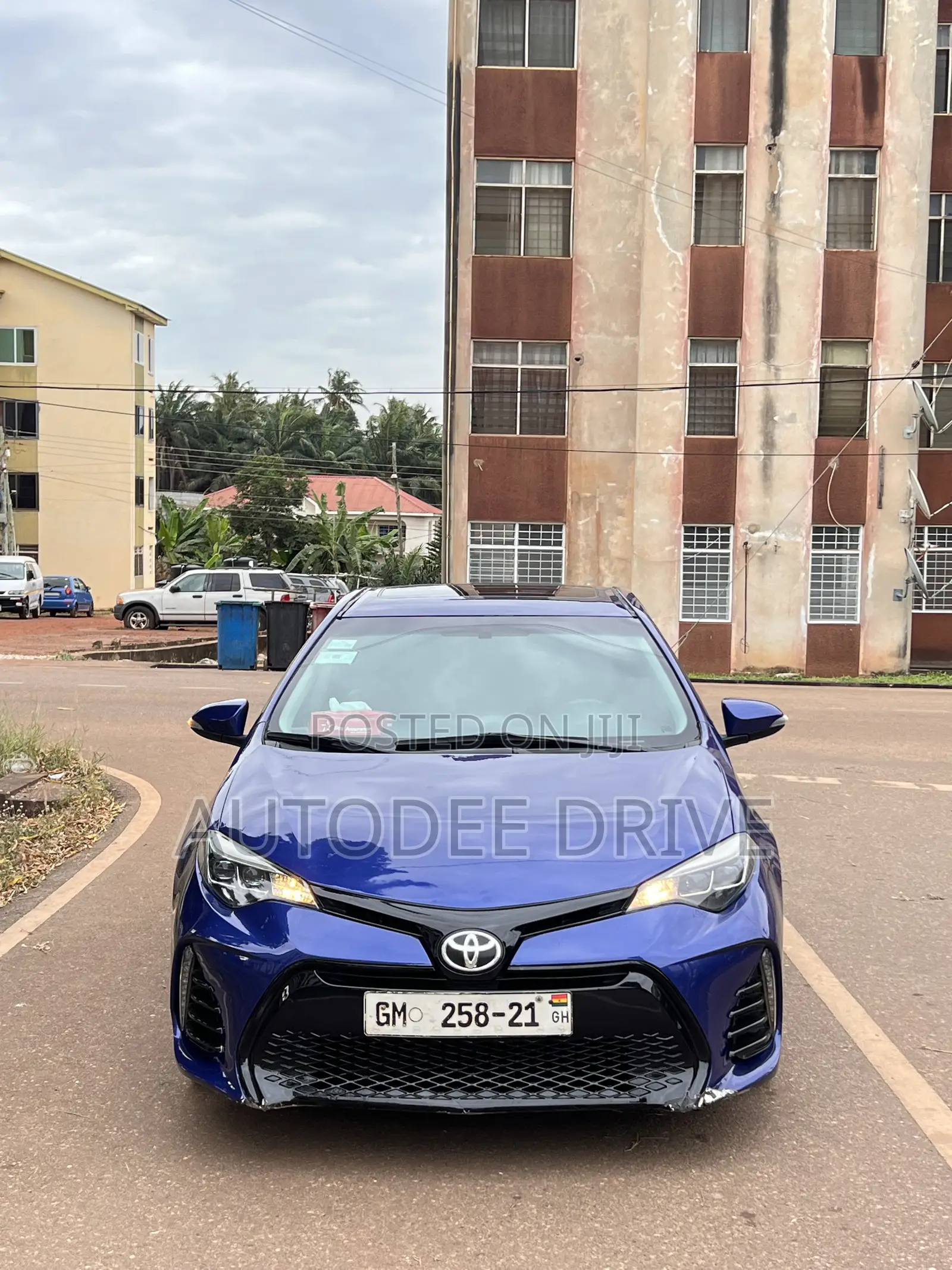 Toyota Corolla 2016 Blue