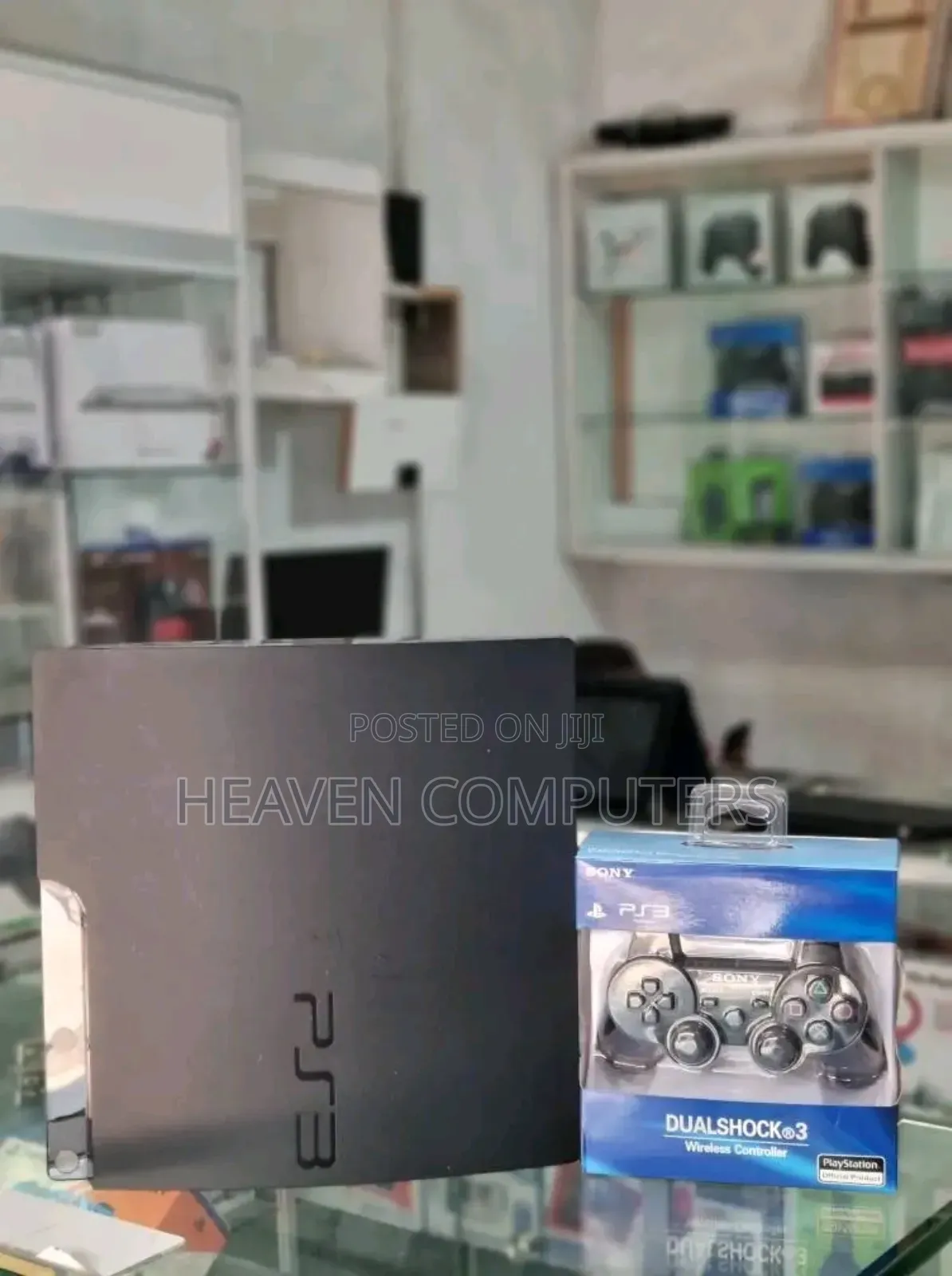 PlayStation 4l3 Slim