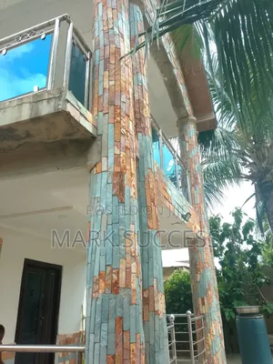 6bdrm House in Pokuase for sale
