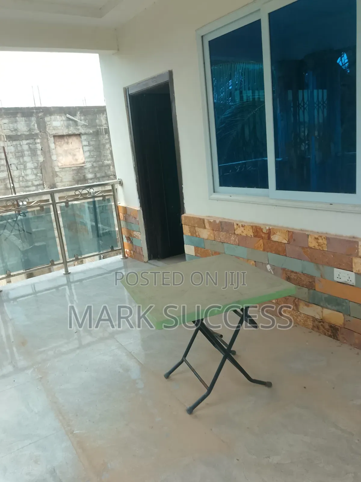 6bdrm House in Pokuase for sale