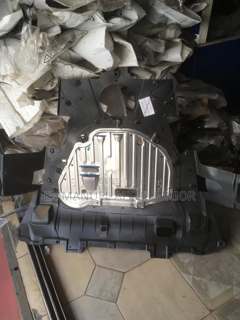 CR-V 17 Engine Panel/Splash Guard.(HR-V,civic, ACCORD)