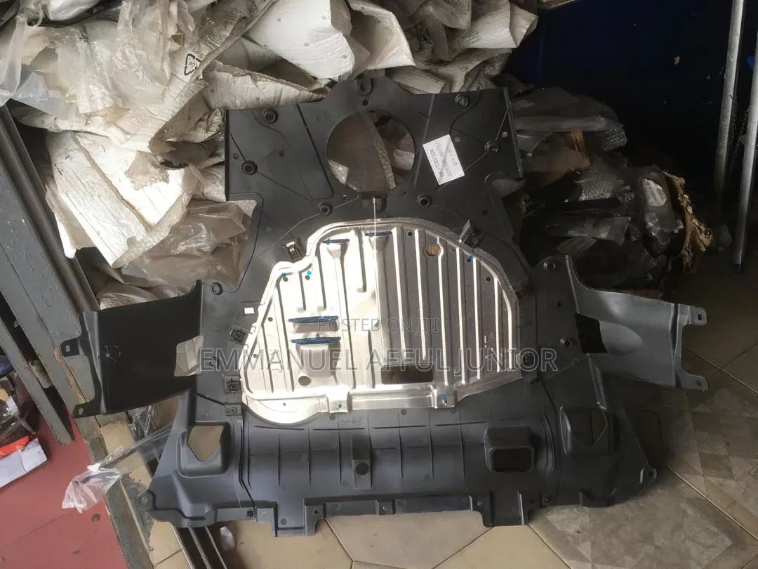 CR-V 17 Engine Panel/Splash Guard.(HR-V,civic, ACCORD)