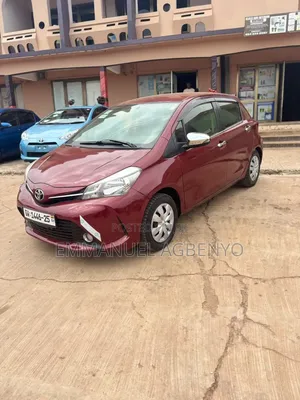 Toyota Vitz 1.3 FWD 5dr 2015 Brown