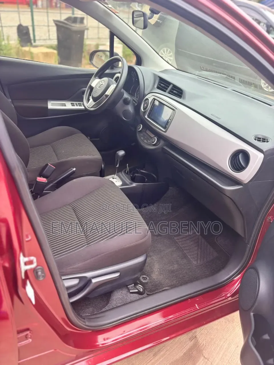 Toyota Vitz 1.3 FWD 5dr 2015 Brown