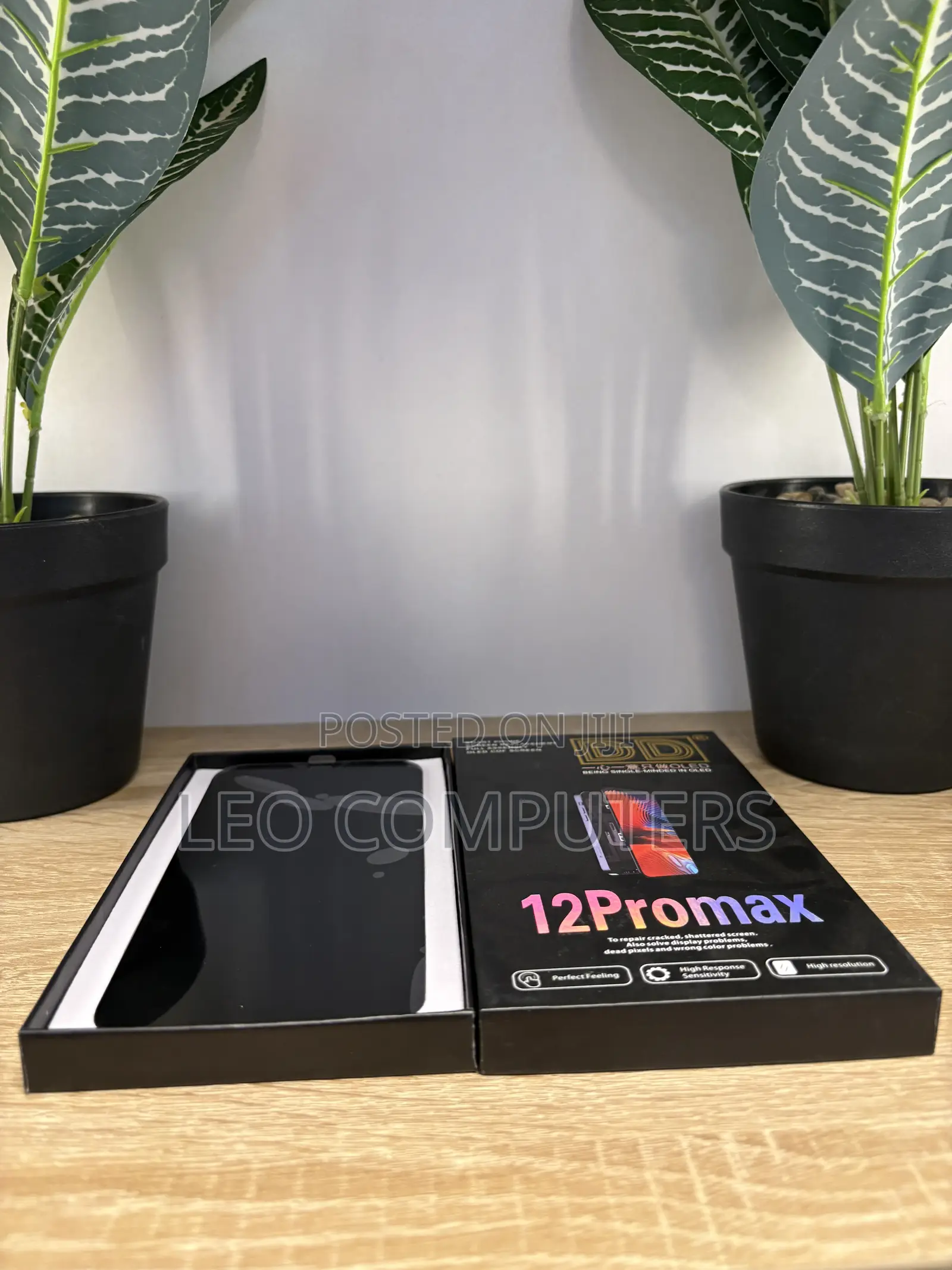 iPhone 12 Promax Screen