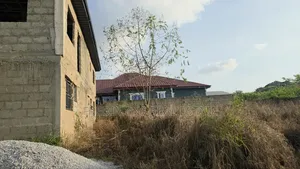5bdrm House in Fredimens Real, Kwabre for sale
