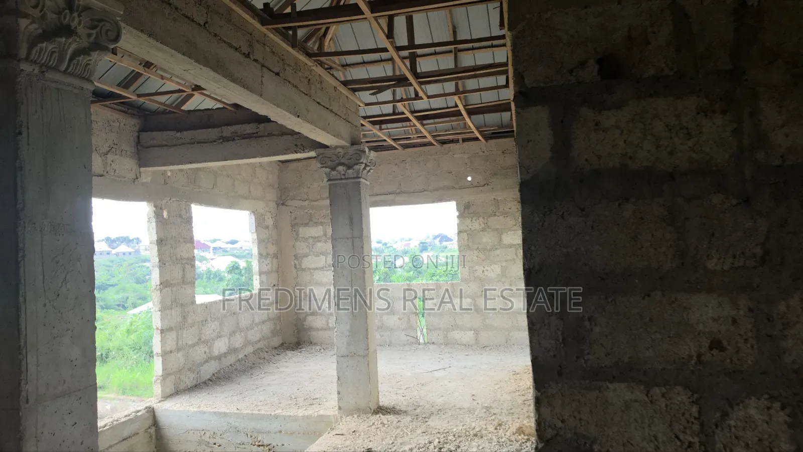 5bdrm House in Fredimens Real, Kwabre for sale