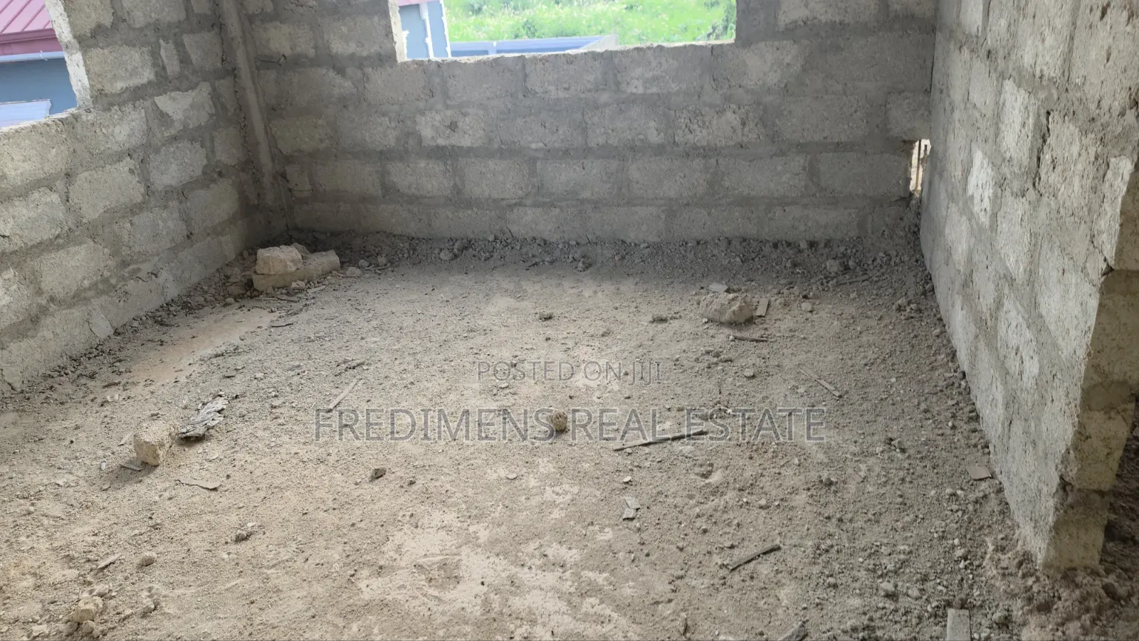 5bdrm House in Fredimens Real, Kwabre for sale