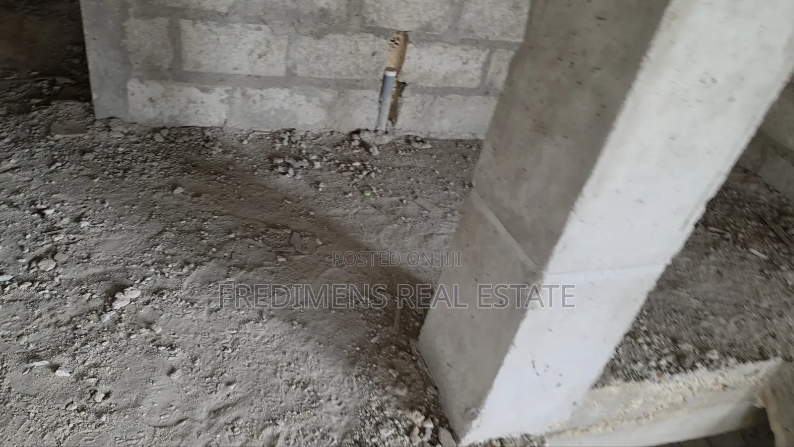 5bdrm House in Fredimens Real, Kwabre for sale