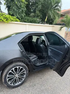 Toyota Corolla 2016 Black