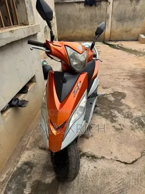 SYM XPro 2022 Orange