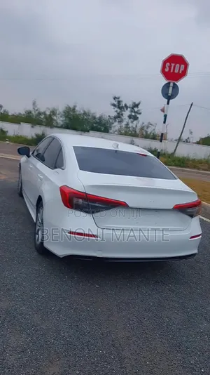 Honda Civic EX 2022 White