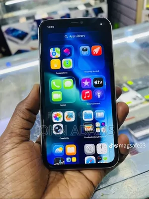 Apple iPhone 11 64 GB White
