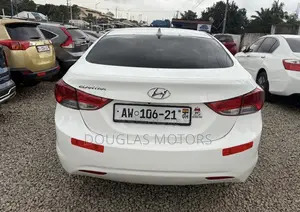 Hyundai Elantra 2013 White