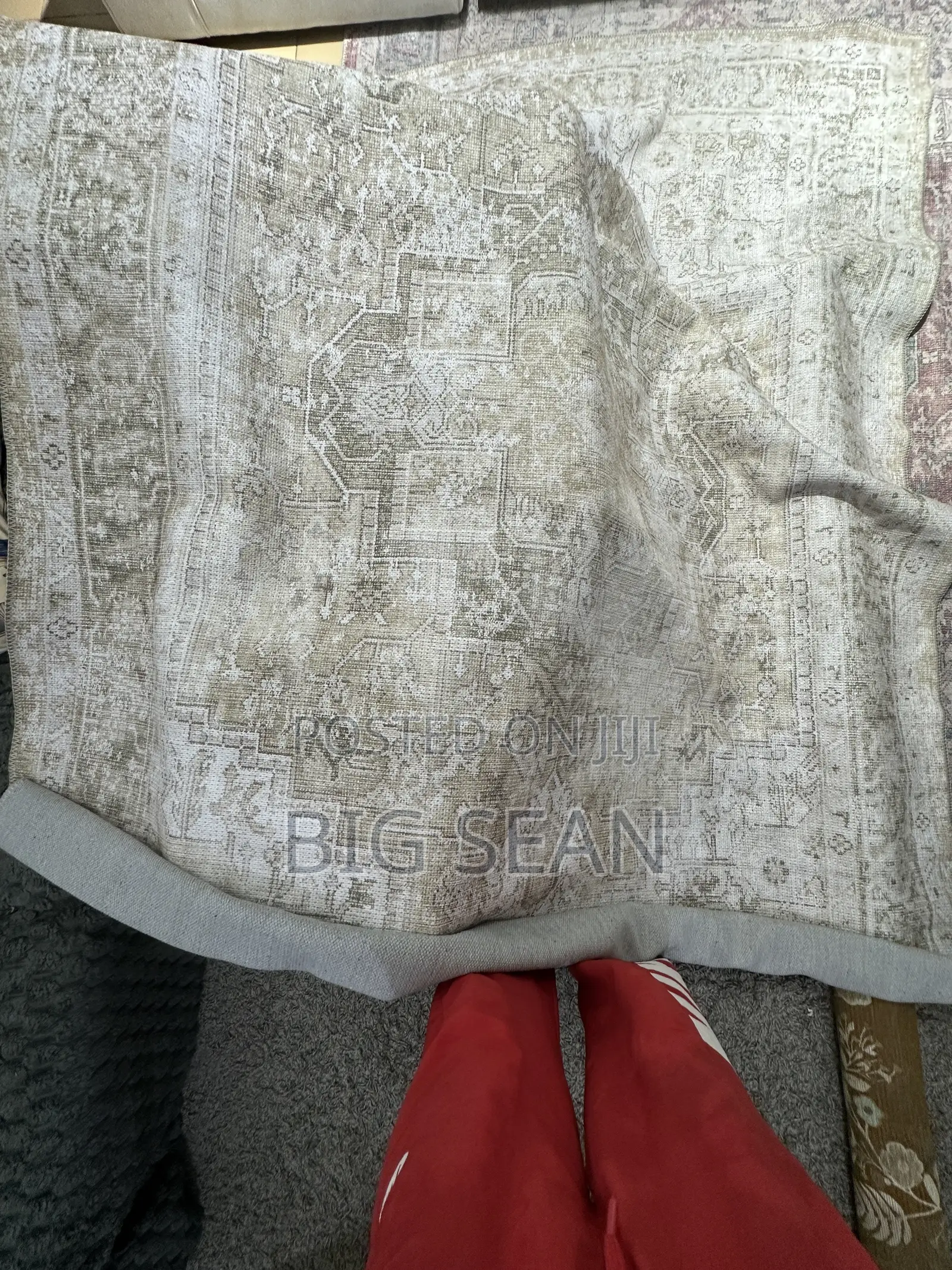 Center Carpet
