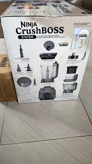 New Ninja CrushBOSSTM 3-in-1 Blender, Tumbler Processor + DicingKit