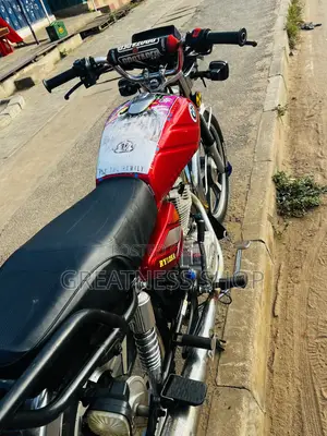 Royal RY125 2025 Red