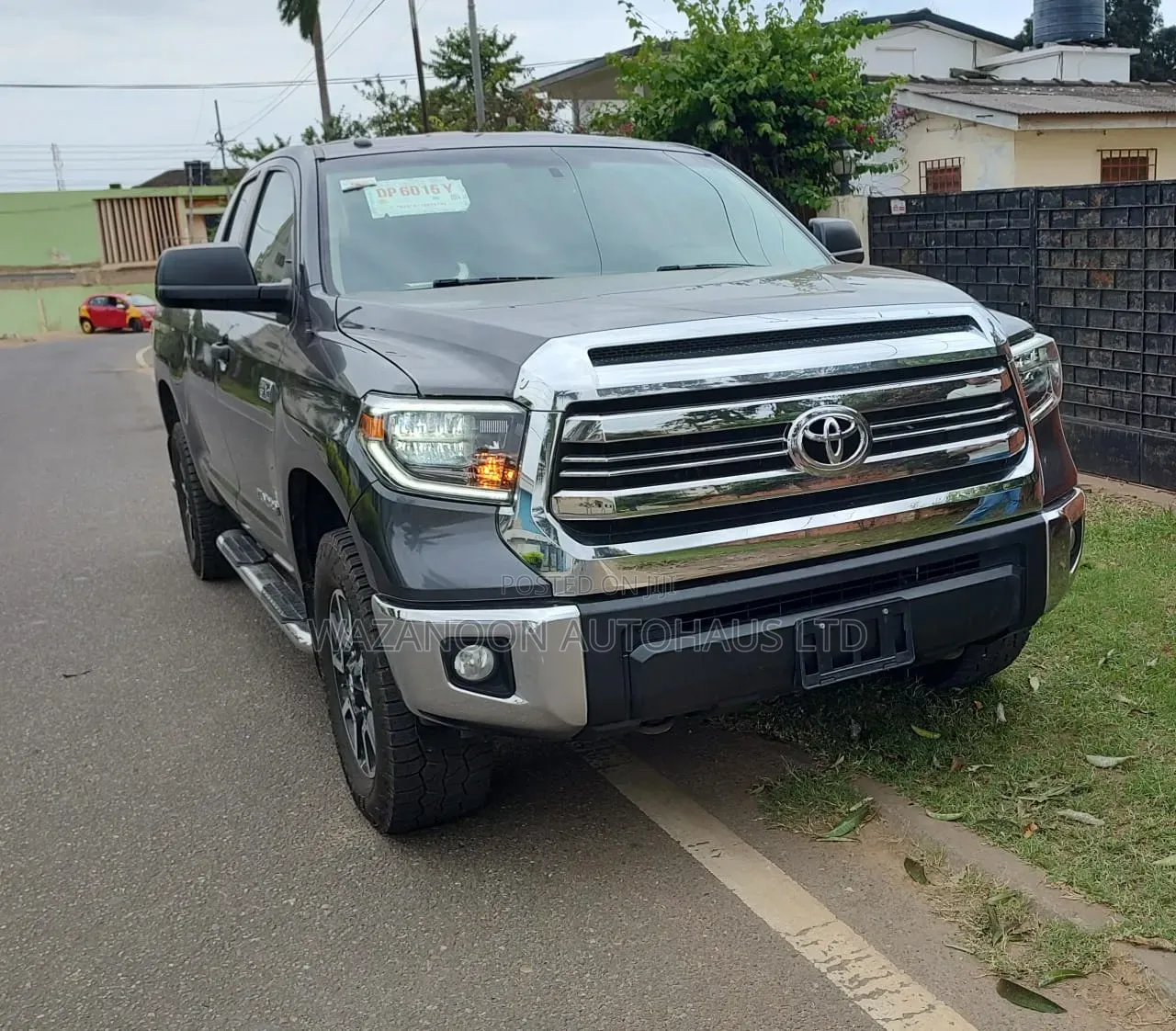 Toyota Tundra Limited 5.7L V8 4x2 Double Cab 6.6 ft. box 145.7 in. WB Gray