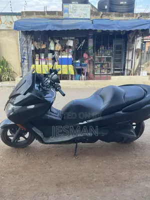 Honda Forza 2012 Black
