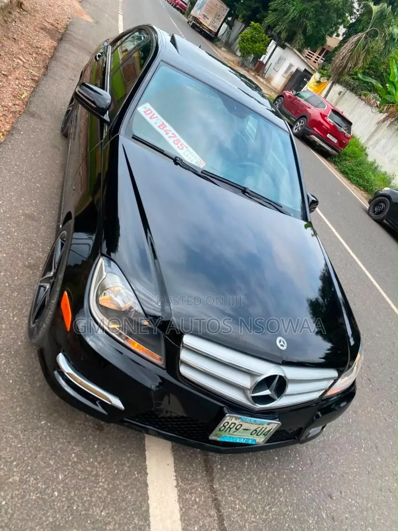 Mercedes-Benz C250 2014 Black