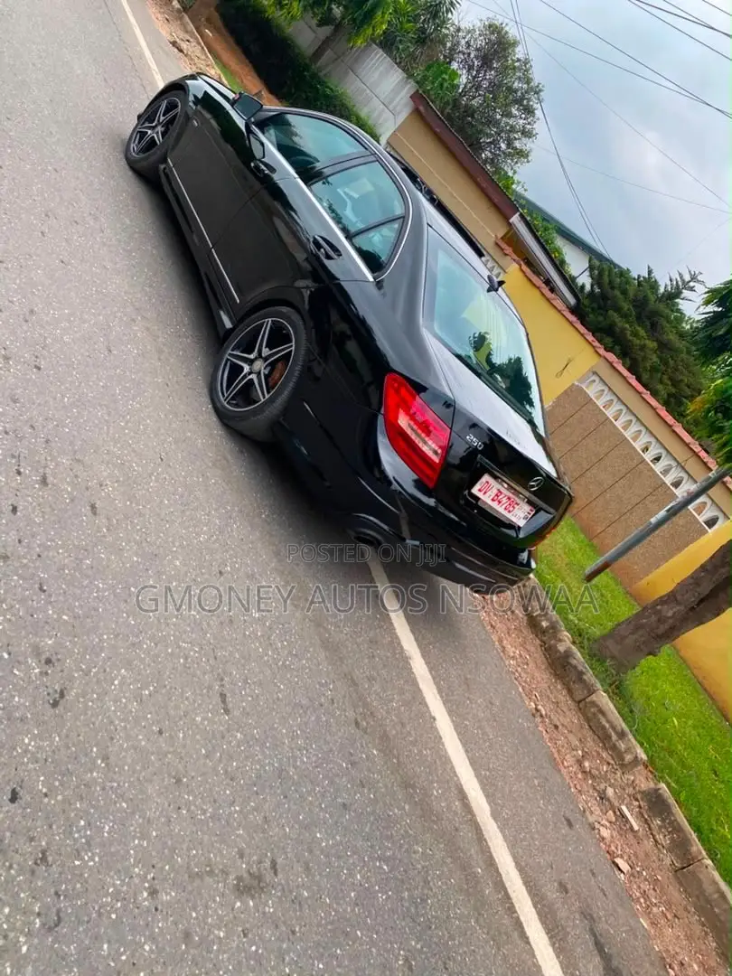 Mercedes-Benz C250 2014 Black