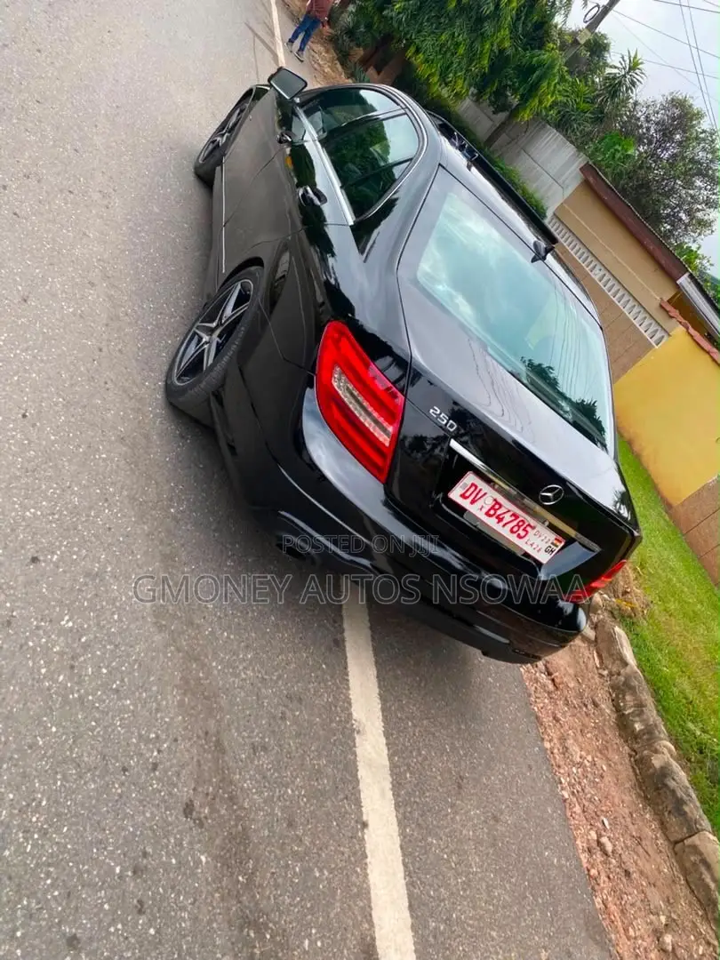 Mercedes-Benz C250 2014 Black