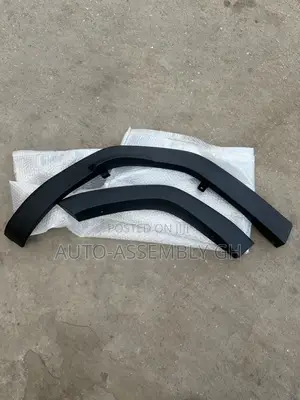 Land Cruiser Prado Fender Flares/Mouldings 2024,2025,2026