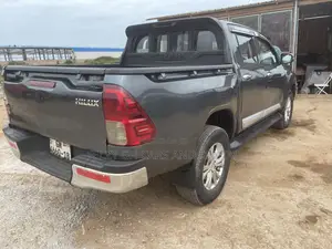 Toyota Hilux Revo Double Cab Deisel 2.8 RWD 2018 Gray
