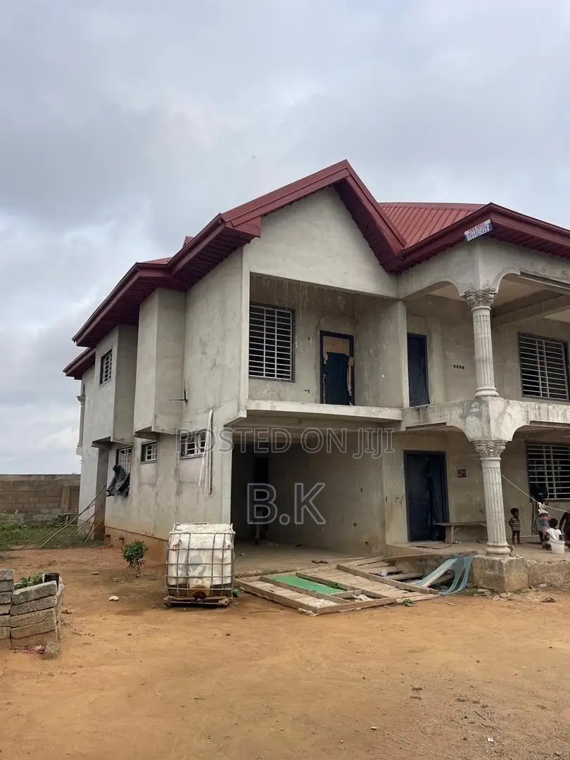 6bdrm Mansion in Mansion Reduced For, Kumasi Metropolitan for sale