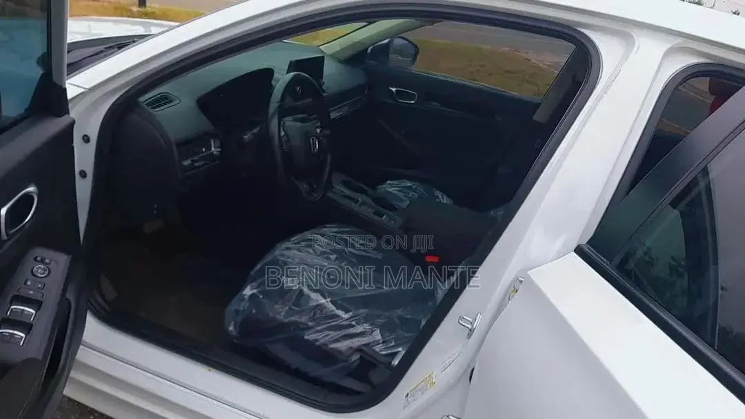 Honda Civic EX 2022 White