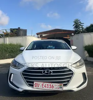Hyundai Elantra Limited 2018 White