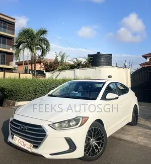 Hyundai Elantra Limited 2018 White