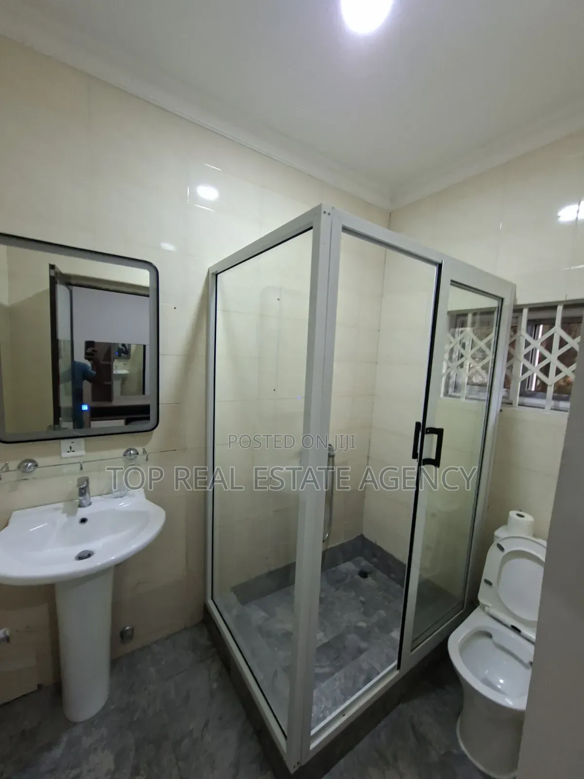3bdrm Apartment in North Legon Antis for rent