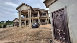 7bdrm Duplex in Kotwi Nkoramza, Kumasi Metropolitan for sale