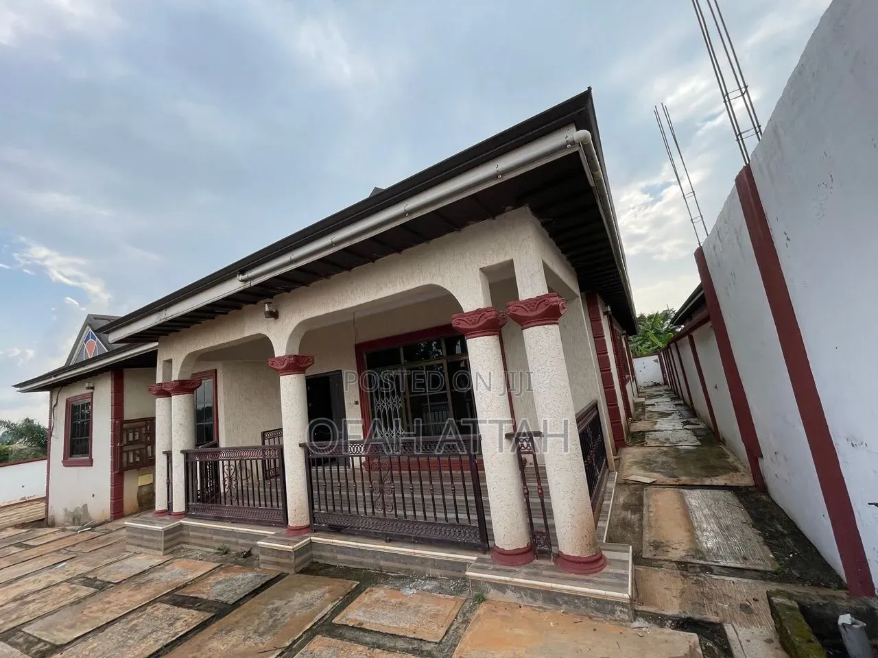 4bdrm House in Adankwame Esaso, Kumasi Metropolitan for sale