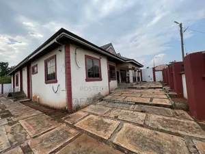 4bdrm House in Adankwame Esaso, Kumasi Metropolitan for sale