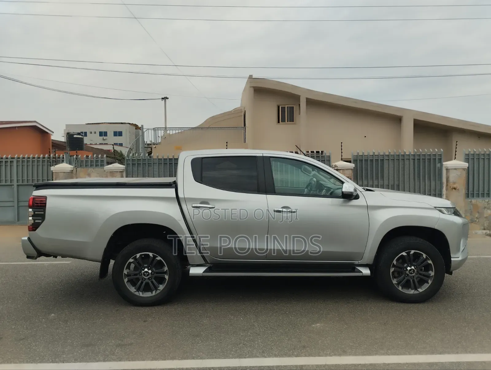 Mitsubishi L200 2020 Silver