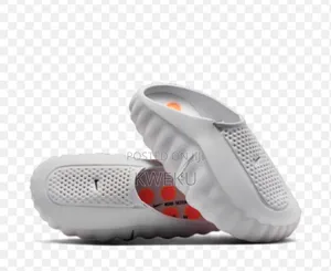 Nike Mind Shoes