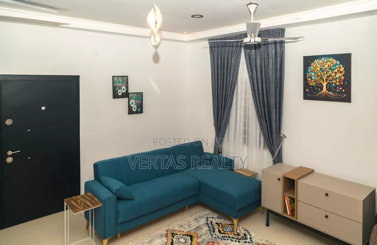 2-Bedroom Apartment, Central Teshie. 7 Mins From Labadi